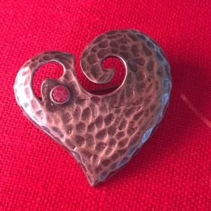 heart with rhinestone brooch/pin